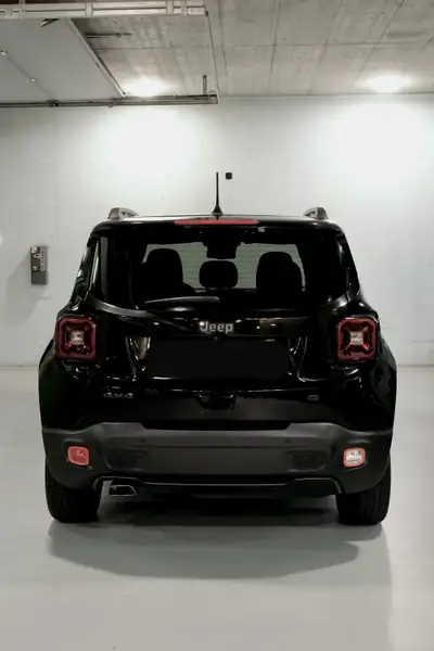 Jeep Renegade 2.0 CRD 140 S AWD — Diesel robuste, transmission automatique, 4x4 polyvalent — interni