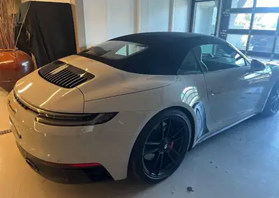 Porsche 911 Carrera GTS Cabriolet — Sportivité découverte, moteur 3.0L turbo 480 ch — Seitenansicht