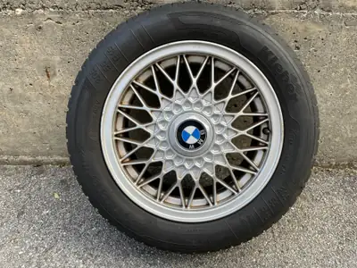 BMW 325iX A 1990 — Berline intégrale classique, fraîchement contrôlée — Miniatura 13