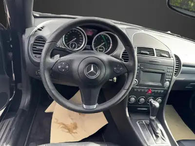 Mercedes-Benz SLK 200 Kompressor — Cabriolet sportif, historique impeccable — Thumbnail 12