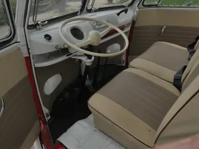 VW T1 — La légende du camping-car, modèle brésilien rare avec 23 fenêtres — Innenraum