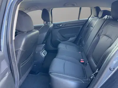 Renault Mégane Grandtour 1.2 Turbo — Break pratique, consommation maîtrisée — Miniature 13
