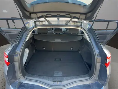 Renault Mégane Grandtour 1.2 Turbo — Break pratique, consommation maîtrisée — Miniature 19