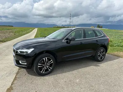 Volvo XC60 T8 eAWD Inscription — SUV hybride rechargeable, 127'000 km, traction intégrale — côté