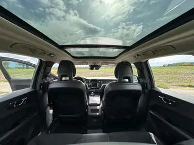 Volvo XC60 T8 eAWD Inscription — SUV hybride rechargeable, 127'000 km, traction intégrale — Miniature 7