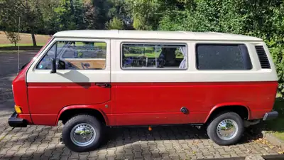 VW T3 Syncro Caravelle — Légende des années 80, aménagement camping haut de gamme — dettaglio