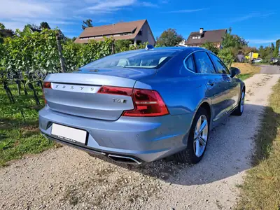 Volvo S90 T6 AWD Inscription — Berline suédoise premium, 320 ch, hivernaux neufs — Miniatura 7