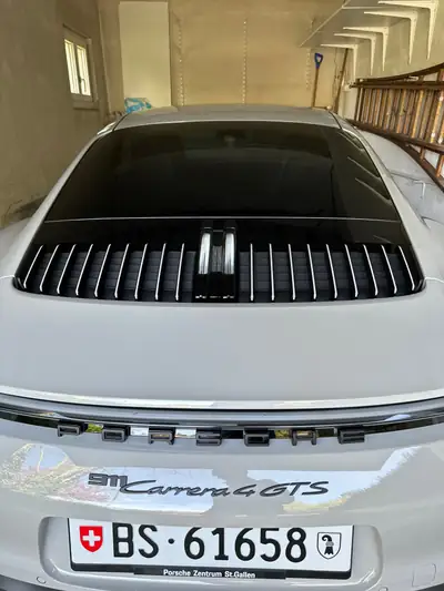 Porsche 911 Carrera 4 GTS PDK — Sportive intégrale 480 ch, 15'000 km seulement — Miniature 8