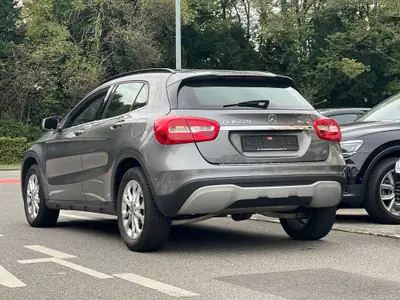 Mercedes-Benz GLA 220 Style 4Matic — SUV compact performant, garantie 12 mois incluse — Armaturenbrett