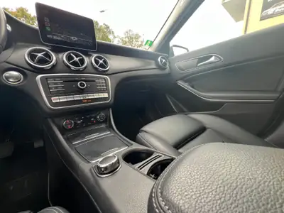 Mercedes-Benz GLA 220 Style 4Matic — SUV compact performant, garantie 12 mois incluse — Miniatur 19