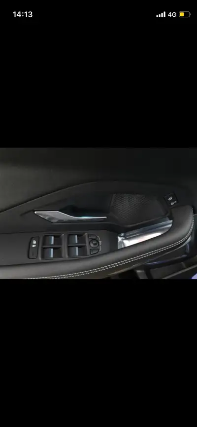Jaguar E-PACE P200 R-Dynamic S AWD — SUV compact premium, traction intégrale et équipements haut de gamme — Miniatur 14