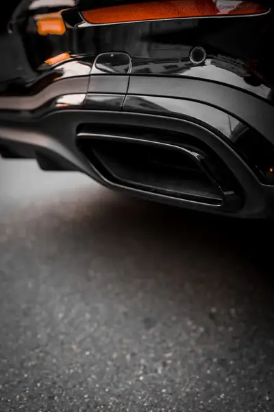 Mercedes-Benz C 200 4Matic AMG Line — Berline premium hybride légère, 69'000 km — Thumbnail 10