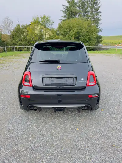 Fiat 595 Abarth Competizione 1.4 Turbo — Sportive compacte urbaine, 180 ch dynamiques — Seitenansicht