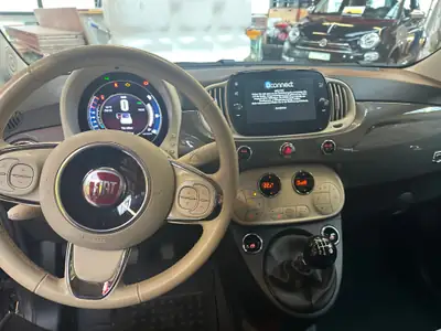 Fiat 500C Twin Air 0.9 — Cabriolet compact, état quasi neuf, faible kilométrage — Innenraum