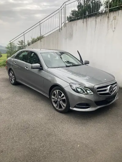 Mercedes-Benz E 500 Avantgarde 4Matic — Berline de prestige, 408 ch et transmission intégrale — vue extérieure