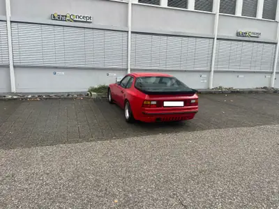 Porsche 944 — Coupé sportif des années 80, moteur 2.5L performant — Miniatur 11