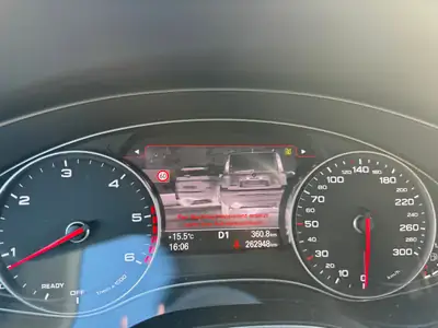 Audi A6 Avant 3.0 TDI V6 Quattro — Breaks premium avec moteur puissant et équipements luxe — Armaturenbrett