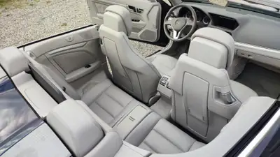 Mercedes-Benz E 350 Cabriolet — Élégance décapotable, 306 ch et confort premium — detail