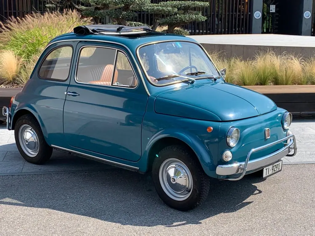 FIAT 500L 1970 — Voiture historique d'époque, matching numbers, peinture d'origine — vue extérieure