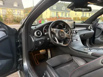 Mercedes-AMG C 43 Coupé — Sportive Dynamique 367 ch, État Impeccable — vista posteriore