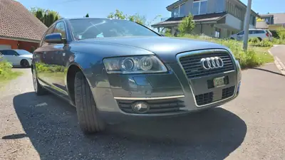 Audi A6 Avant 4.2 V8 FSI Quattro — Break sportif, moteur prestigieux 350 ch — Seitenansicht