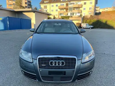 Audi A6 Avant 4.2 V8 FSI Quattro — Break sportif, moteur prestigieux 350 ch — Armaturenbrett