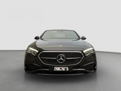 Mercedes-Benz E 220 d 4Matic AMG Line — Berline premium diesel, 45 000 km seulement — interior
