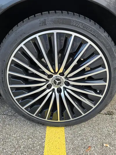 Mercedes-Benz E 220 d 4Matic AMG Line — Berline premium diesel, 45 000 km seulement — Thumbnail 9