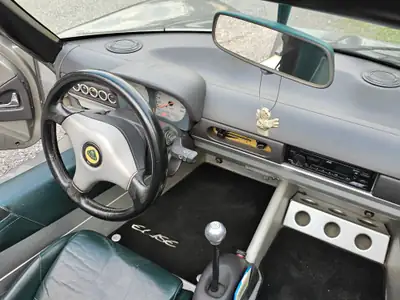 Lotus Elise 111S MK1 2000 — Roadster sportif légendaire, 95'000 km, sans sinistre — interni