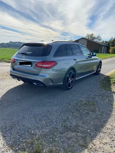 Mercedes-Benz C 250 BlueTEC AMG Line 4Matic — Diesel élégant, 170'000 km, transmission automatique — Heckansicht