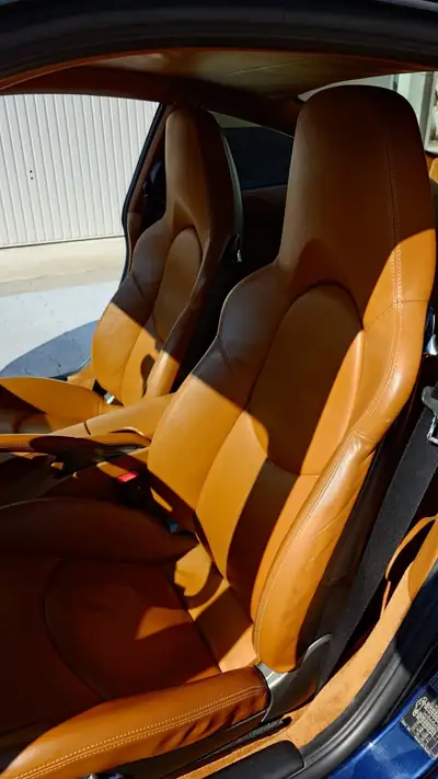 Porsche 911 Carrera S 2005 — Coupé sportif légendaire, faible kilométrage, sans accident — Armaturenbrett