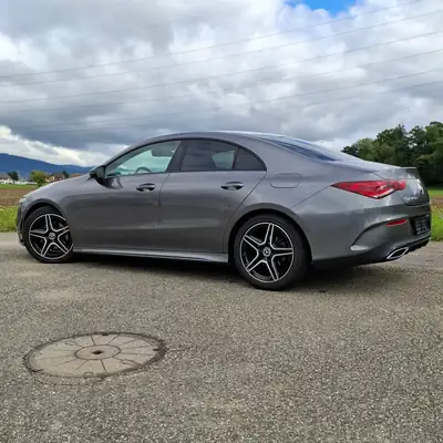 Mercedes-Benz CLA 180d AMG Line — Diesel efficace, équipements neufs, garantie sérénité — fianco