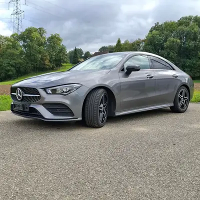 Mercedes-Benz CLA 180d AMG Line — Diesel efficace, équipements neufs, garantie sérénité — vista esterna