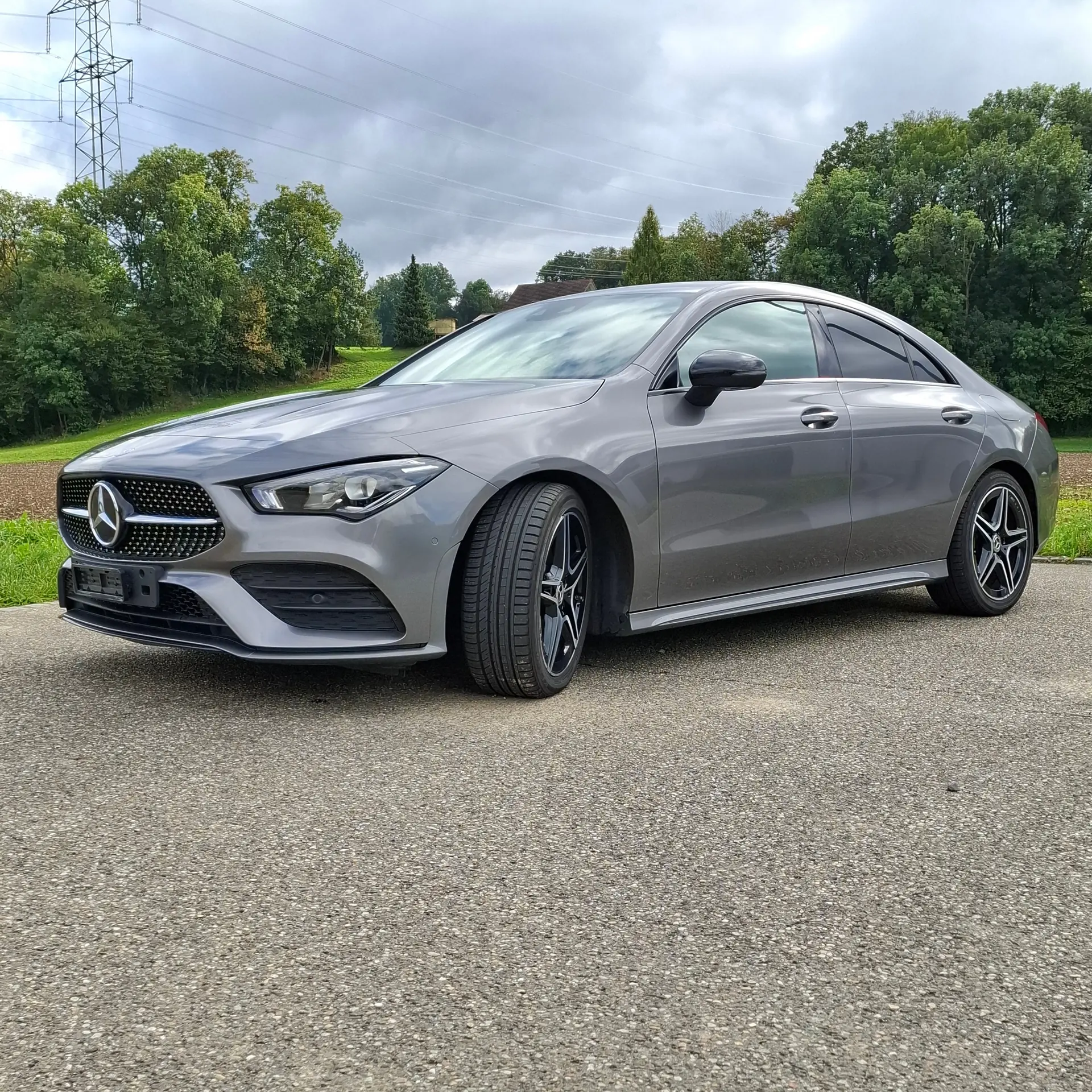 Mercedes-Benz CLA 180d AMG Line — Diesel efficace, équipements neufs, garantie sérénité — vista esterna