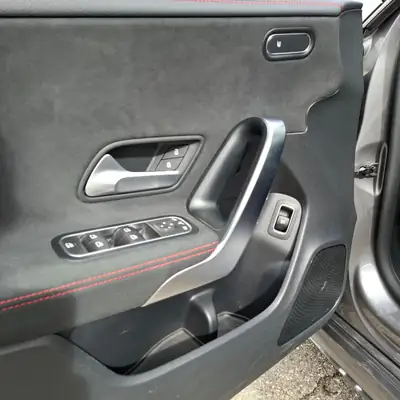 Mercedes-Benz CLA 180d AMG Line — Diesel efficace, équipements neufs, garantie sérénité — dettaglio