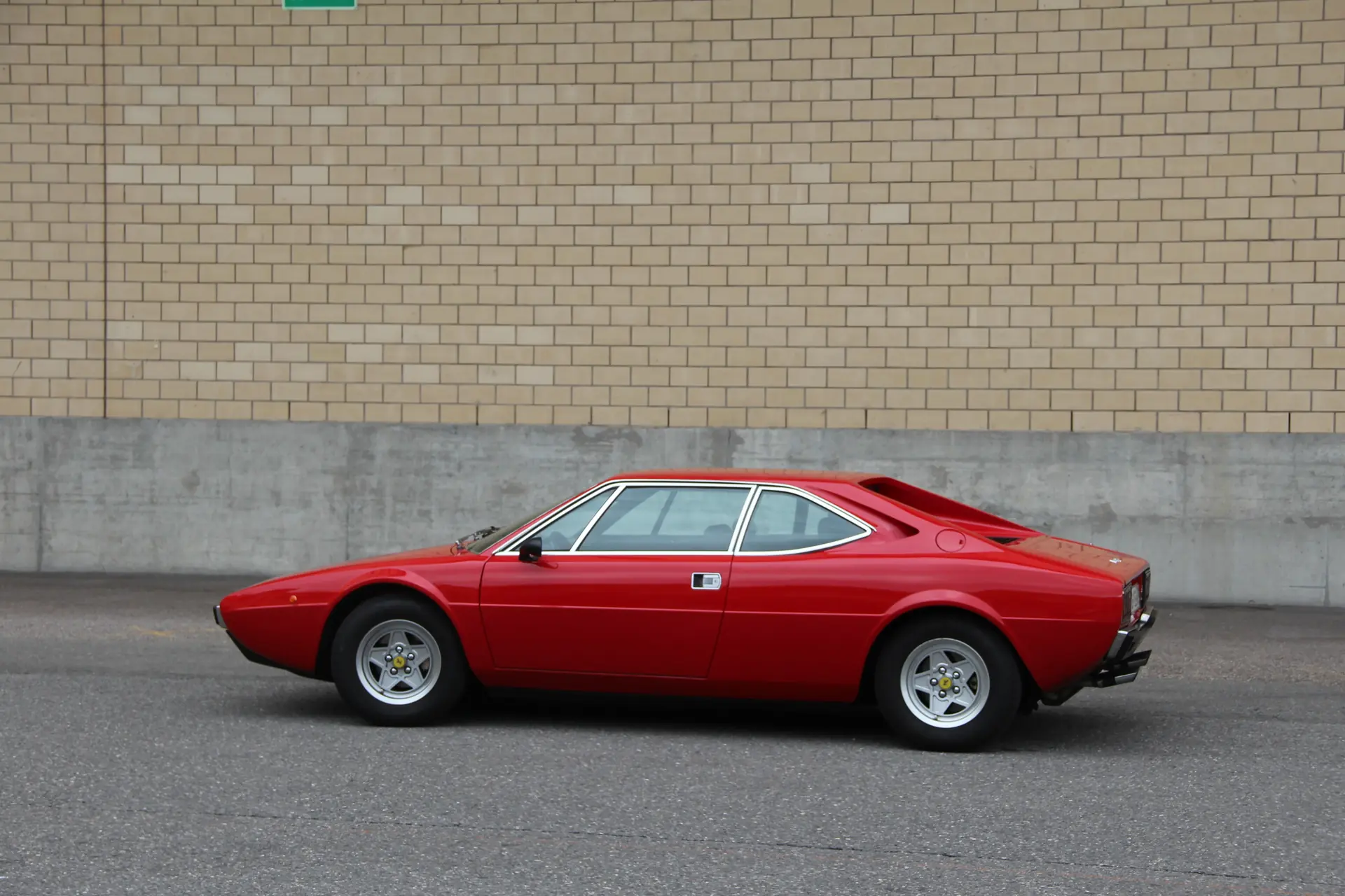 Ferrari Dino 1977 occasion Hünenberg See — 2
