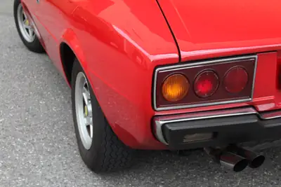Ferrari Dino 308 GT4 1977 — Chef-d'œuvre italien sans compromis, 255 ch authentiques — Miniature 10