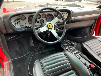 Ferrari Dino 308 GT4 1977 — Chef-d'œuvre italien sans compromis, 255 ch authentiques — Miniature 13
