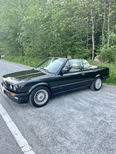 BMW 320i Cabrio 1991 — Cabriolet classique, moteur essence 129 ch, sans sinistre — arrière