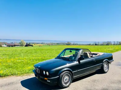 BMW 320i Cabrio 1991 — Cabriolet classique, moteur essence 129 ch, sans sinistre — détail