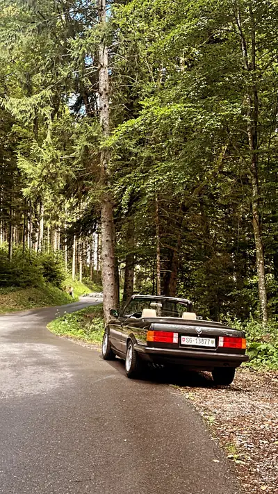 BMW 320i Cabrio 1991 — Cabriolet classique, moteur essence 129 ch, sans sinistre — Miniature 8