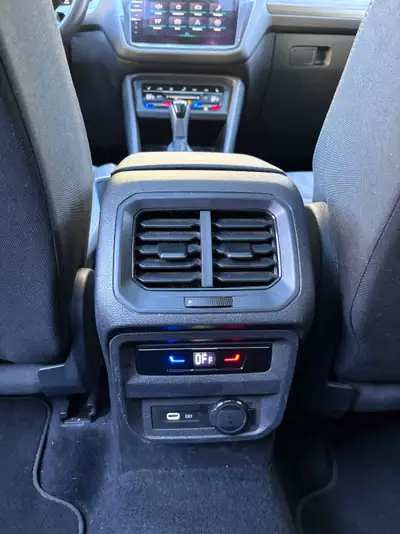 VW Tiguan Allspace 2.0 TSI 190 ch — SUV 7 places spacieux, 4Motion intégral, 32'000 km — Miniature 13