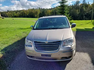Chrysler Grand Voyager 2.8 CRD Limited — Monospace 7 places, diesel économique — côté