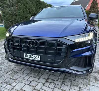 Audi Q8 60 TFSI e quattro — SUV coupé hybride rechargeable, 27 500 km seulement — tableau de bord