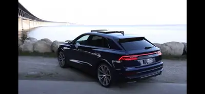 Audi Q8 60 TFSI e quattro — SUV coupé hybride rechargeable, 27 500 km seulement — Miniature 8