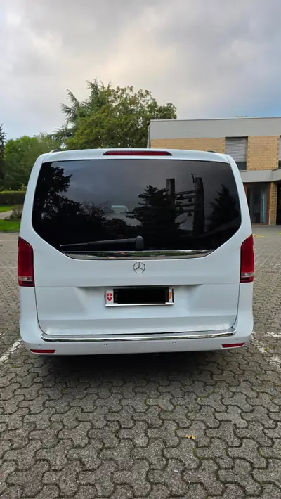Mercedes-Benz V 250 d Swiss Edition — Monospace premium 4Matic, sièges climatisés et sécurité avancée — intérieur