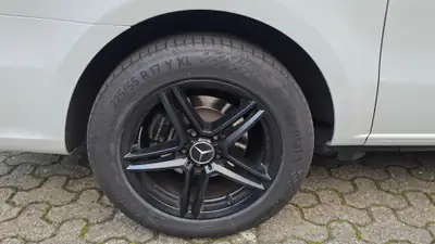 Mercedes-Benz V 250 d Swiss Edition — Monospace premium 4Matic, sièges climatisés et sécurité avancée — Miniature 8