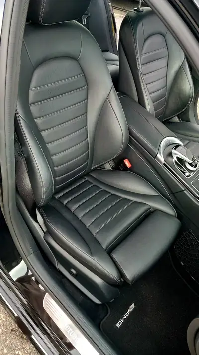 Mercedes-Benz C 400 AMG Line 4Matic — Break sportif 333 ch, 80'000 km seulement — Miniatur 12