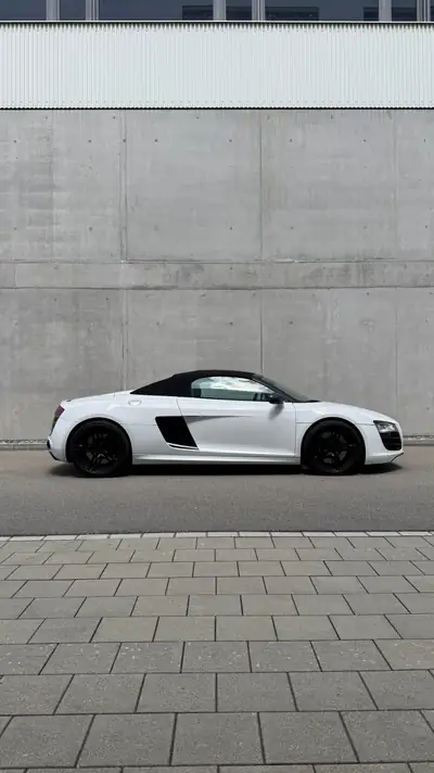Audi R8 V10 Spyder 5.2 R-Tronic — Supercar décapotable, 525 ch, entretien récent — Thumbnail 11