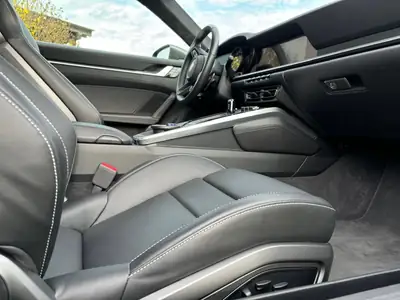 Porsche 911 Carrera 4S PDK — 450 ch, transmission intégrale, entretien suisse impeccable — Detail